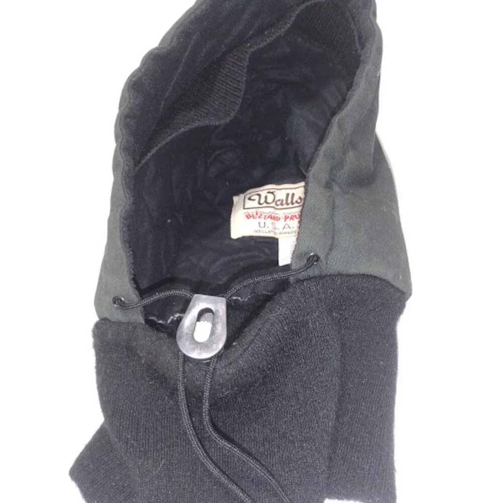 Walls insulated hood